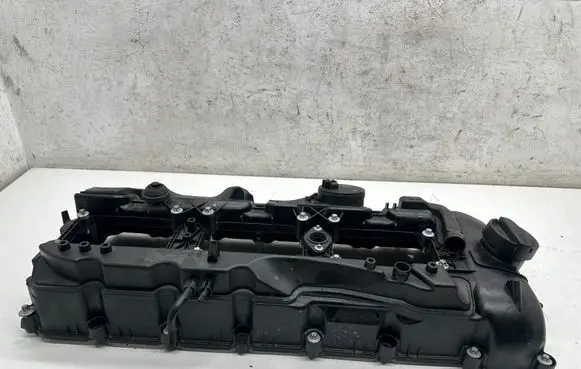 BMW 5 F10 F11 Rocker cam cover 8507153