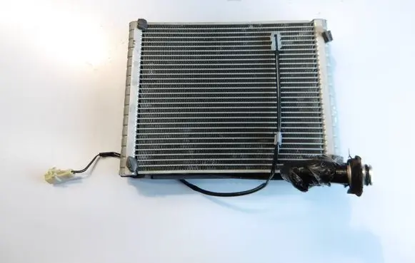 Suzuki Vitara (LY) Air conditioning (A/C) radiator (interior) 