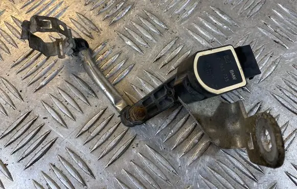 BMW 3 E90 E91 Headlight/headlamp level sensor 6763735