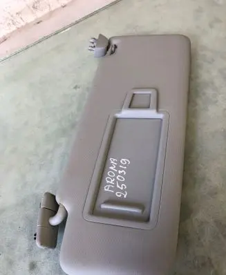 Seat Arona Sun visor