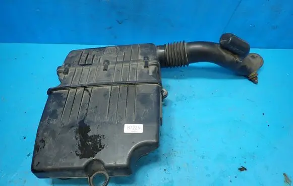 Fiat Grande Punto Air filter box 51773400