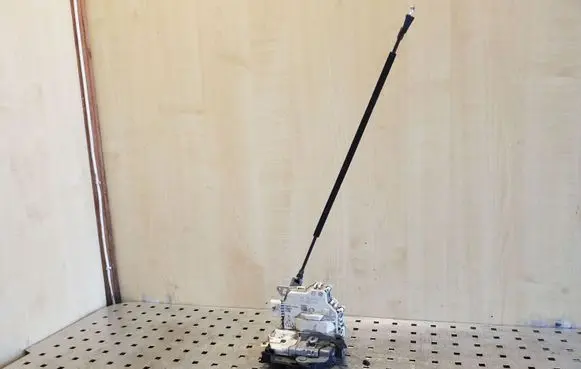 Seat Leon (1P) Front door lock 1P2837015B