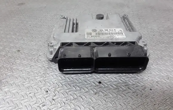 Seat Ibiza IV (6J,6P) Engine control unit/module 03G906013N 0281015436