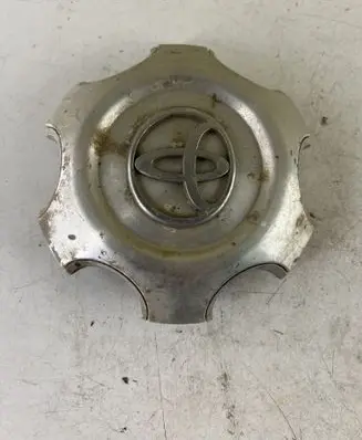 Toyota Land Cruiser (J120) Original wheel cap 
