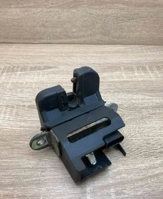 Volkswagen Golf V Tailgate/trunk/boot lock/catch/latch 1K6827505C