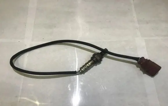 Audi A4 S4 B7 8E 8H Lambda probe sensor 06e906265n