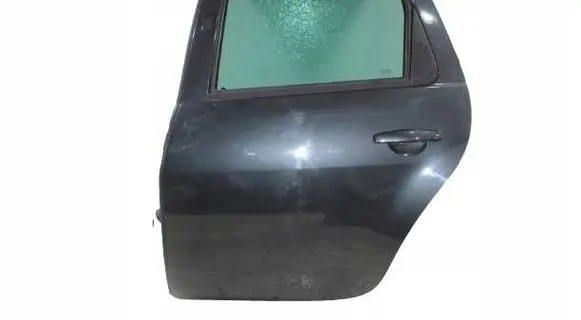 Dacia Duster Rear door
