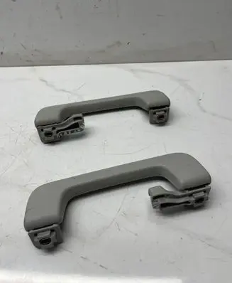 Audi A4 S4 B7 8E 8H Rear interior roof grab handle 