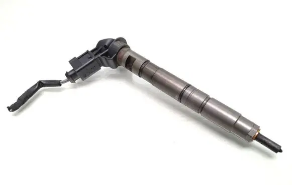 Audi A4 S4 B8 8K Fuel injector 03L130277 0445116030