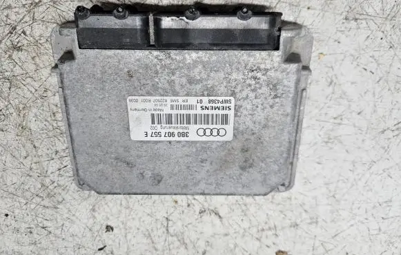 Audi A4 S4 B5 8D Engine control unit/module 3B0907557E