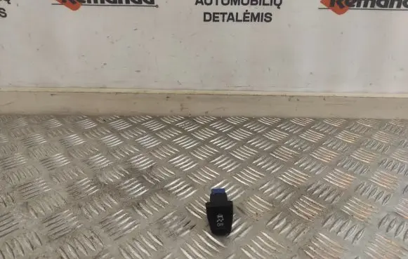 Traction control (ASR) switch
