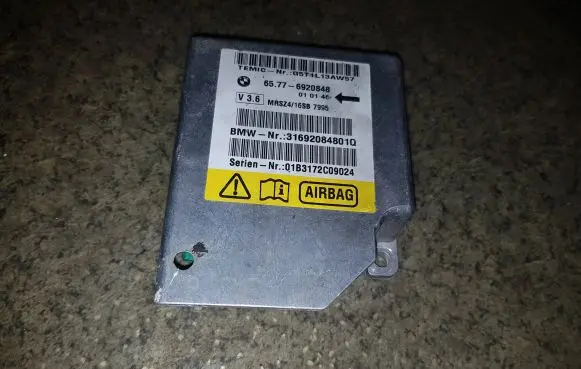 BMW 5 E39 Airbag control unit/module 65776920848 31692084801Q 01B3172C09024