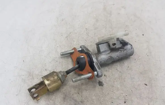 Toyota Previa (XR30, XR40) II Clutch slave cylinder NOCODE