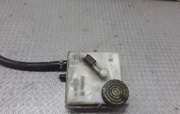 Citroen Xsara Picasso Brake fluid reservoir 0204024818