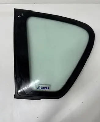 Toyota Picnic Side middle window/glass 