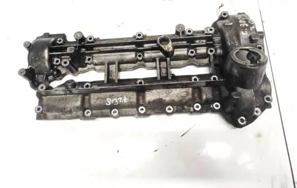 Chrysler 300 - 300C Rocker cam cover a6420101430