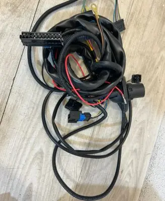 Renault Sandero I Tow bar mounting accessories 
