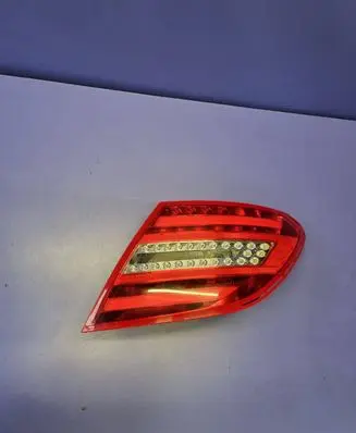 Mercedes-Benz C W204 Rear/tail lights 2049060503