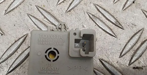 Toyota Prius (NHW20) Horn signal 8665220010