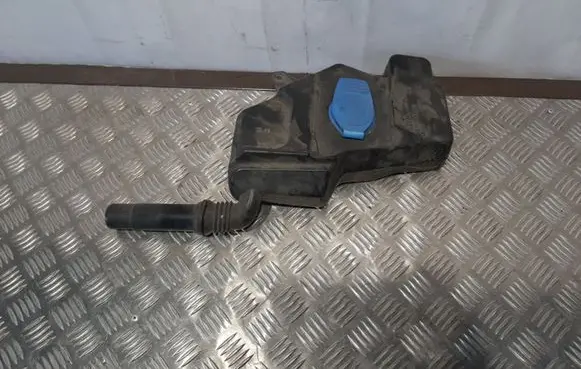 Audi A7 S7 4G Windshield washer fluid reservoir/tank 4G1955462