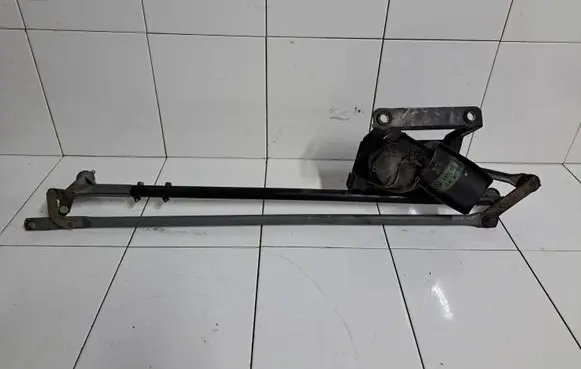 BMW 7 E23 Front wiper linkage and motor 1373187
