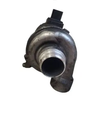 Volvo V40 Water pump 31368715