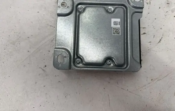 Dodge Durango Air suspension control unit module (rear) 68492237AD 68492237AC