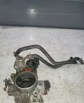 KIA Sorento Throttle valve E9T153730