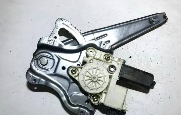 Toyota Avensis T250 Sliding door window regulator with motor