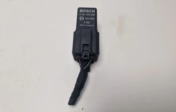 Seat Altea Glow plug pre-heat relay 038907281D