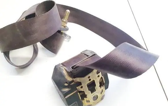 Opel Movano A Rear seatbelt 