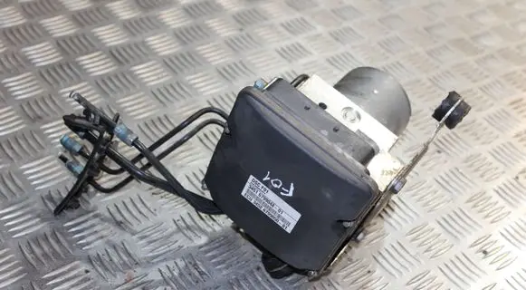 BMW 7 F01 F02 F03 F04 ABS Pump 6799050 6799048