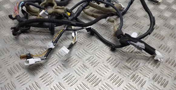 Infiniti Q70 Y51 Front door wiring loom 241244AM1d