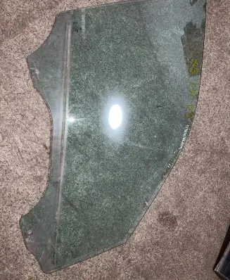 BMW X5 E70 Front door window glass four-door 51337137014