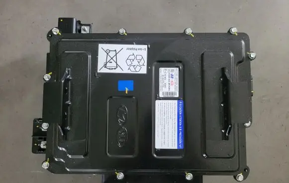 Hyundai Tucson TL Hybrid / electric car battery 375M0D7000