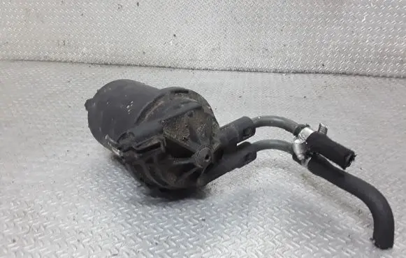 Opel Vivaro Fuel filter bracket/mount holder 7700115833