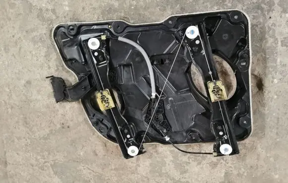 Dodge Durango Front door window regulator with motor 68231062AC