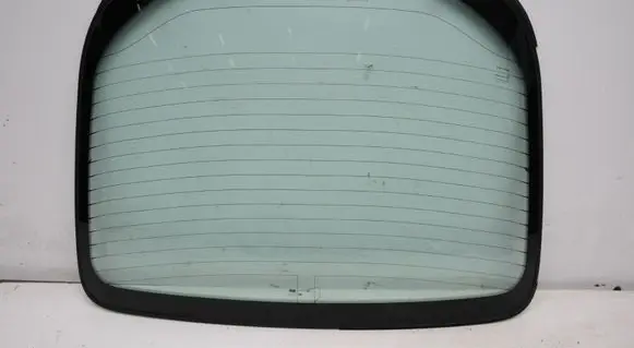 Maserati Coupe Rear windscreen/windshield window 