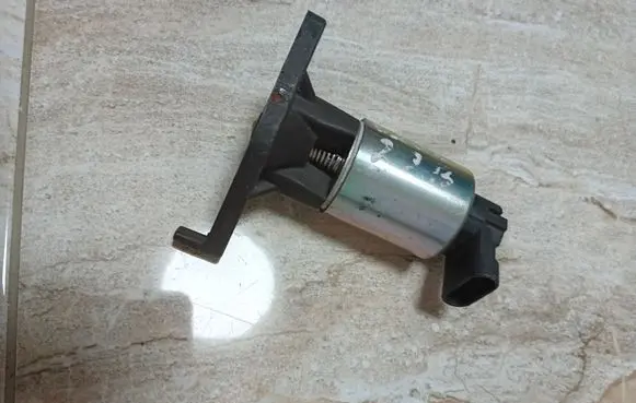 Opel Zafira A EGR valve