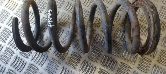 Mitsubishi Space Wagon Rear coil spring