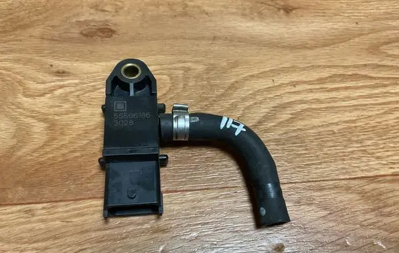 Opel Insignia A Exhaust gas pressure sensor 55566186 3028