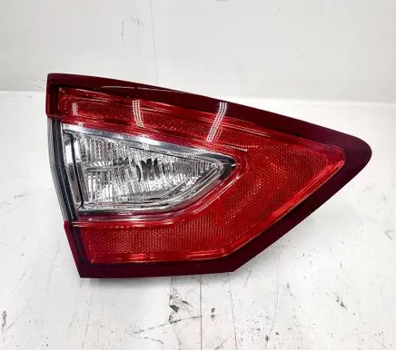 Ford Fusion II Tailgate rear/tail lights DS7313A603AD