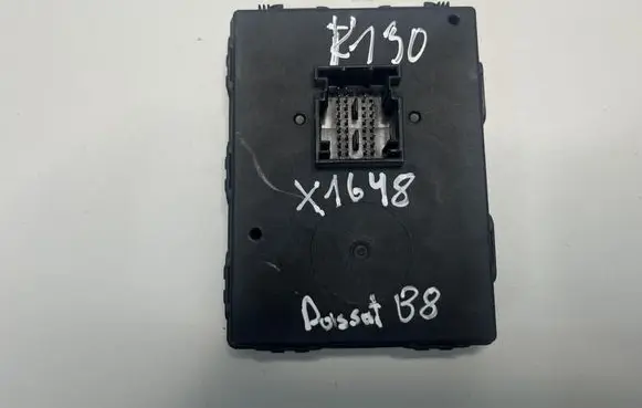 Volkswagen PASSAT B8 Keyless (KESSY) go control unit/module 3Q0959435E
