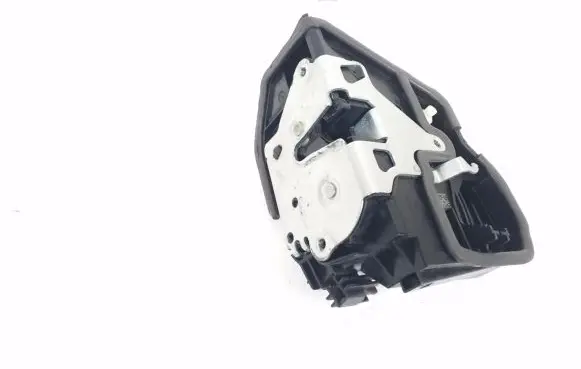 BMW X3 F25 Front door lock 7318423