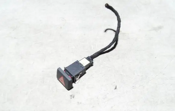 Audi A4 S4 B7 8E 8H Hazard light switch 8E0941509