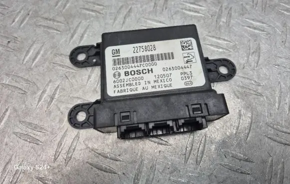 Opel Insignia A Parking PDC control unit/module 22758028 0261004447