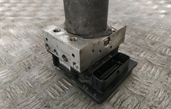 Porsche Panamera (970) ABS Pump 97035575524 0265236319