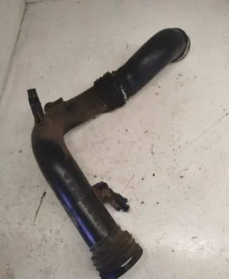 Volkswagen PASSAT B6 Intercooler hose/pipe 1K0145770D