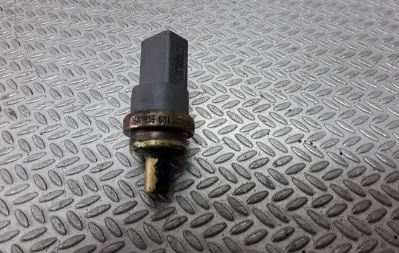 Coolant temperature sensor