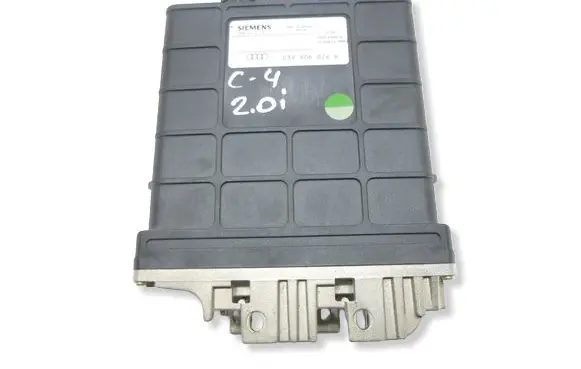 Audi A6 S6 C4 4A Engine control unit/module 039906024D 00DF040076 DF000330003